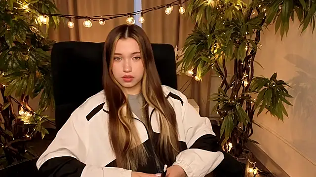 Snapshot of AnnaBerrys chatting on 04/02/26, 03:08 AnnaBerrys online show from 04/02/26, 03:08