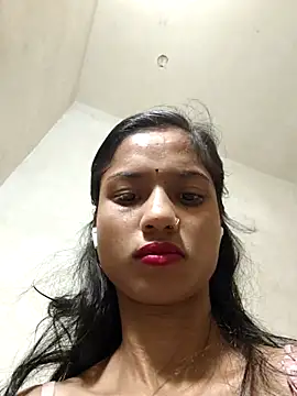 Curvy Amyra online show from 05/22/26, 03:48