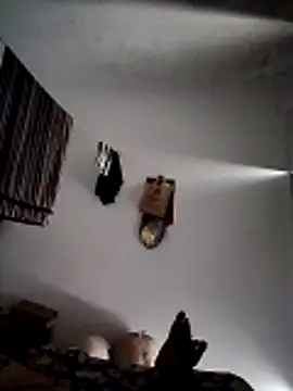 Snapshot of roselover2222 chatting on 03/29/26, 10:39 roselover2222 online show from 03/29/26, 10:39