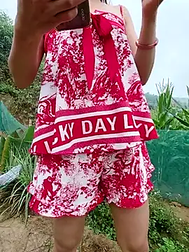 Ruby Lucy online show from 04/20/26, 12:13