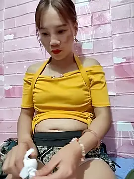 Snapshot of Ruby_Lucy chatting on 03/28/26, 12:39 Ruby Lucy online show from 03/28/26, 12:39