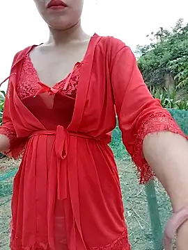 Snapshot of Ruby_Lucy chatting on 04/12/26, 11:52 Ruby Lucy online show from 04/12/26, 11:52