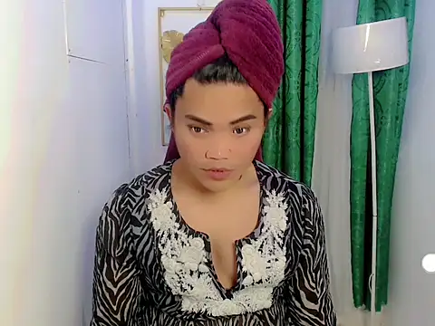 Midnightsnack88 online show from 04/15/26, 07:14