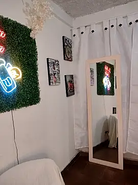 Franchescatoop online show from 04/15/26, 04:07