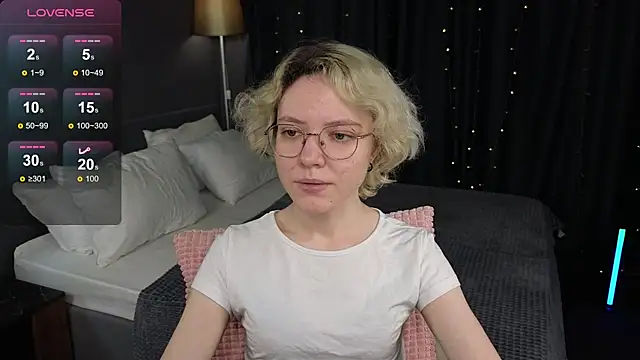 Snapshot of HottoKori chatting on 07/16/26, 05:37 HottoKori online show from 07/16/26, 05:37