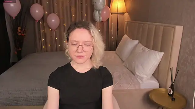 Snapshot of HottoKori chatting on 03/26/26, 05:50 HottoKori online show from 03/26/26, 05:50