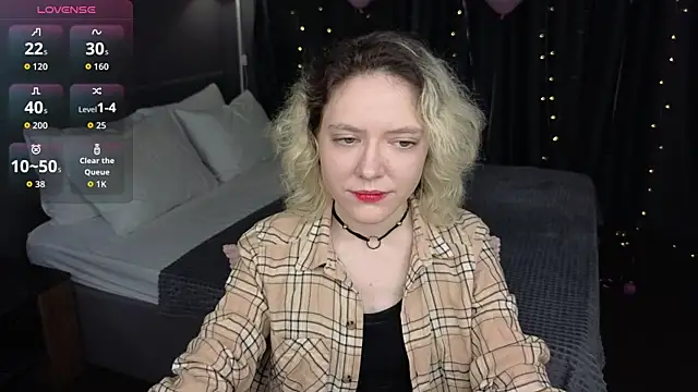 Snapshot of HottoKori chatting on 04/01/26, 05:42 HottoKori online show from 04/01/26, 05:42