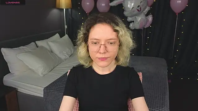 Snapshot of HottoKori chatting on 04/10/26, 05:36 HottoKori online show from 04/10/26, 05:36