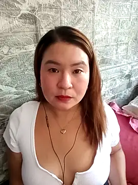 Amazingurlx online show from 04/11/26, 05:59