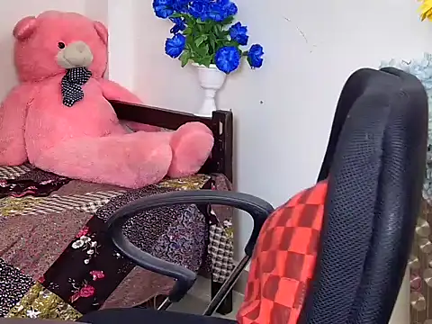 Preety Baby online show from 05/02/26, 04:23