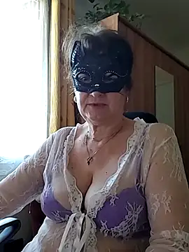 Chrismaturefrench online show from 03/25/26, 03:55