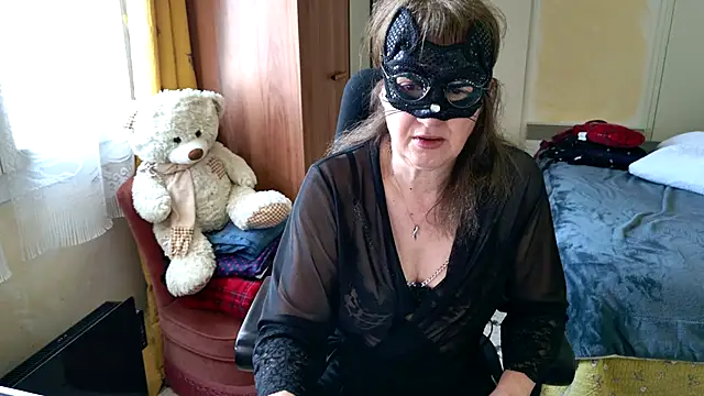 Chrismaturefrench online show from 04/21/26, 03:40