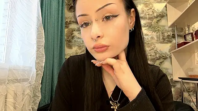 Snapshot of YoursinGoddes chatting on 04/14/26, 03:28 YoursinGoddes online show from 04/14/26, 03:28