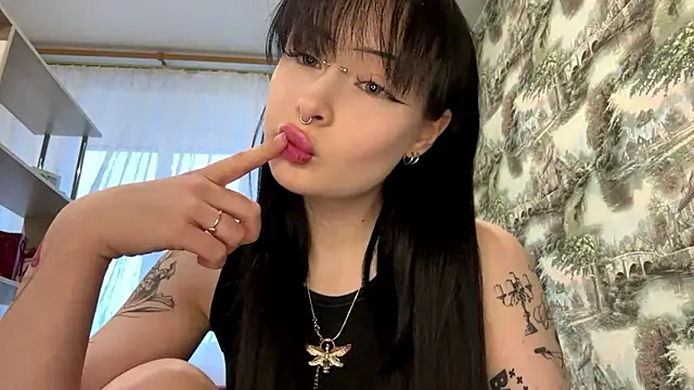 Snapshot of YoursinGoddes chatting on 03/27/26, 03:13 YoursinGoddes online show from 03/27/26, 03:13