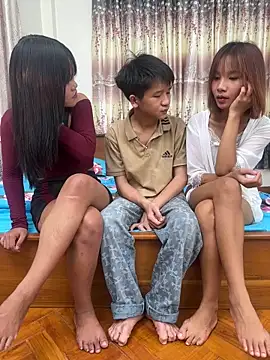 mei-678 online show from 04/11/26, 09:02