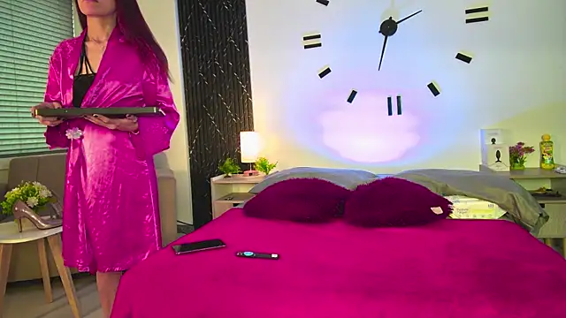 aurora petitee online show from 05/23/26, 12:37