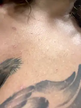 MiaHotboobs online show from 04/01/26, 11:45