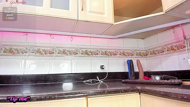 SophiaRivera18 online show from 04/10/26, 09:22