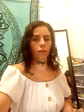chiquitilla41 online show from 06/02/26, 09:31