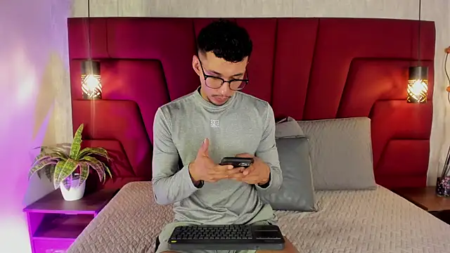 Philip collins online show from 05/02/26, 12:32