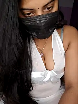 Snapshot of miss_eyekiller12 chatting on 04/01/26, 05:10 miss eyekiller12 online show from 04/01/26, 05:10