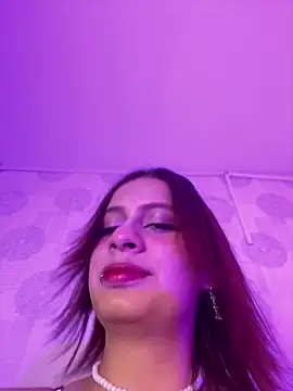 steffmontespink18 online show from 04/28/26, 01:26
