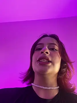 steffmontespink18 online show from 05/28/26, 01:28