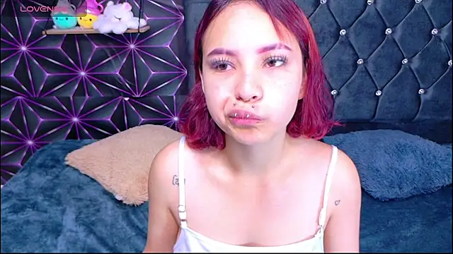 Snapshot of Megam_white chatting on 04/18/26, 02:52 Megam white online show from 04/18/26, 02:52