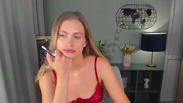 delinasis online show from 06/22/26, 01:33