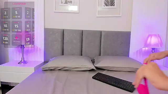 Snapshot of _yeye chatting on 04/04/26, 12:23 yeye online show from 04/04/26, 12:23