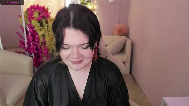 Sara Mour online show from 04/01/26, 06:37