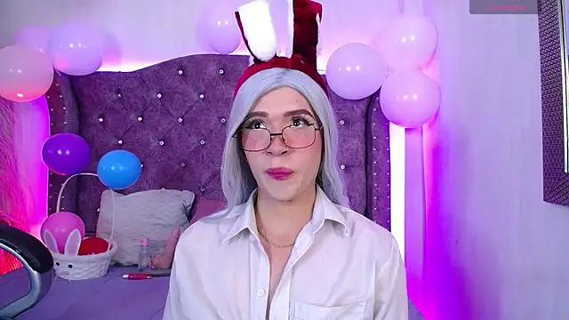 Snapshot of Lizza_Jones chatting on 04/03/26, 12:00 Lizza Jones online show from 04/03/26, 12:00