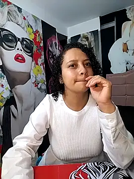 Snapshot of Sofia_Alane chatting on 04/14/26, 09:14 Sofia Alane online show from 04/14/26, 09:14