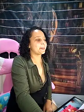 Snapshot of Sofia_Alane chatting on 04/13/26, 11:14 Sofia Alane online show from 04/13/26, 11:14