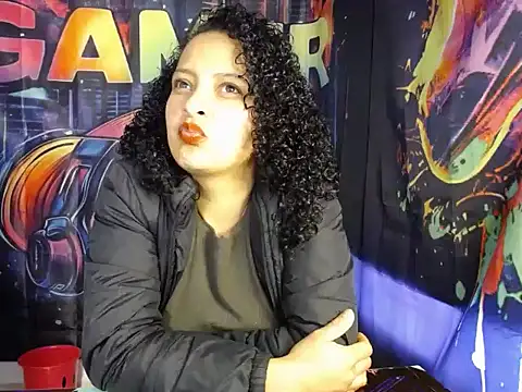 Snapshot of Sofia_Alane chatting on 03/25/26, 10:58 Sofia Alane online show from 03/25/26, 10:58