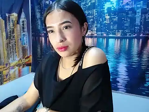 Itze Mua online show from 03/22/26, 07:10