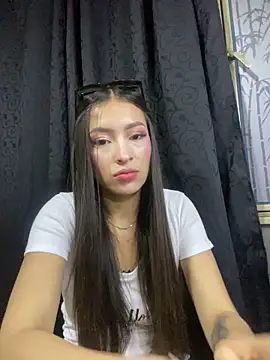 Itze Mua online show from 06/05/26, 02:05
