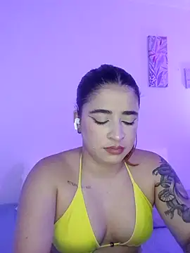 Snapshot of martina_connor1 chatting on 07/17/26, 05:43 martina connor1 online show from 07/17/26, 05:43