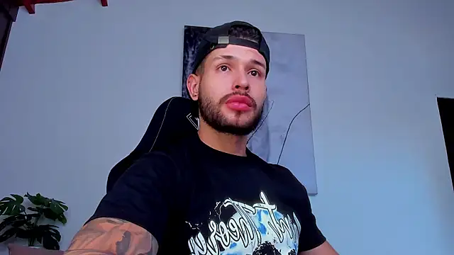 Santos ramirez1 online show from 06/18/26, 02:11