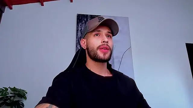 Santos ramirez1 online show from 06/17/26, 03:55