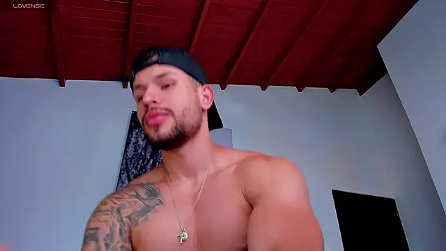 Snapshot of Santos_ramirez1 chatting on 04/15/26, 03:27 Santos ramirez1 online show from 04/15/26, 03:27