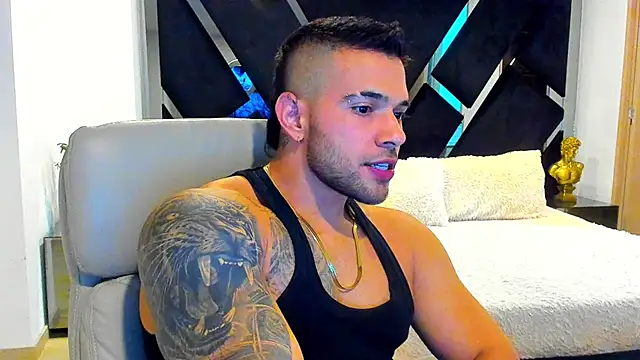 Snapshot of Raytorres chatting on 07/12/26, 12:22 Raytorres online show from 07/12/26, 12:22