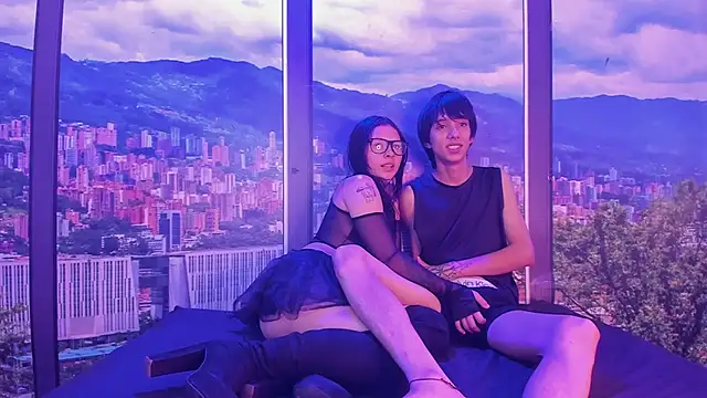 NickAndTylor online show from 04/22/26, 01:40