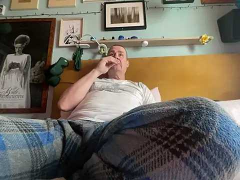 MyCockWantsYourWetVagina online show from 04/14/26, 10:20