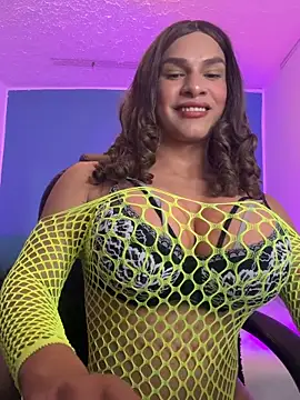 Honey  kiss online show from 05/18/26, 10:25