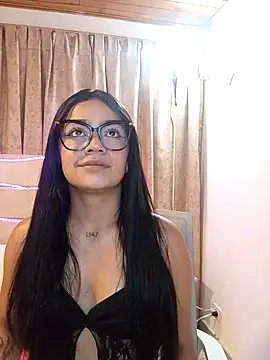 baby-skinnd online show from 03/31/26, 03:36