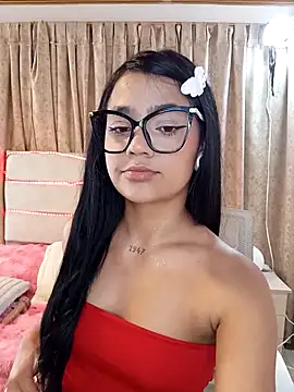 baby-skinnd online show from 04/01/26, 02:36