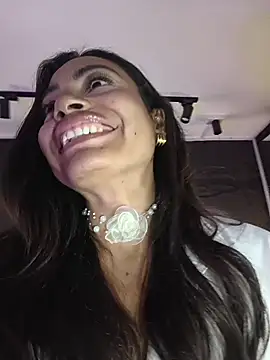 ElenaJamess online show from 05/27/26, 06:48