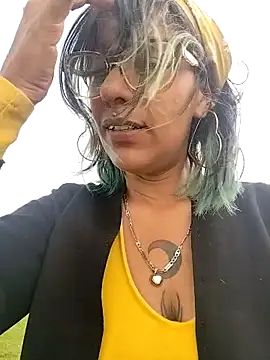 Snapshot of Abby_1-0 chatting on 04/13/26, 07:40 Abby 1-0 online show from 04/13/26, 07:40