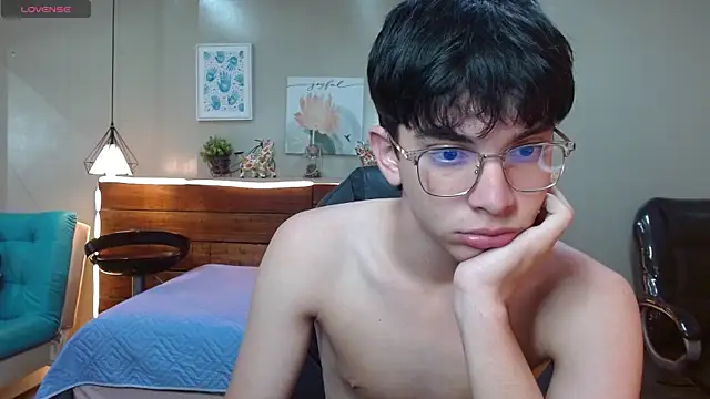 SantiTwinkyy online show from 04/14/26, 12:21